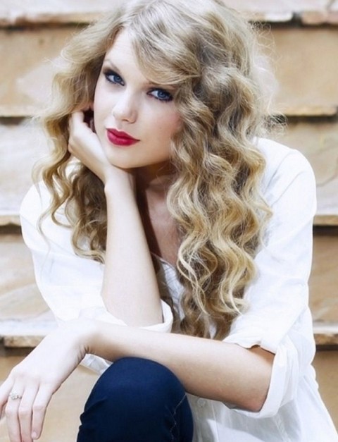 26 Taylor Swift Hairstyles Celebrity Taylor S Hairstyles