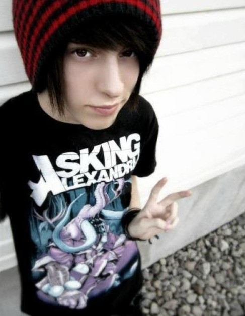 Cute Emo Hairstyles for Boys