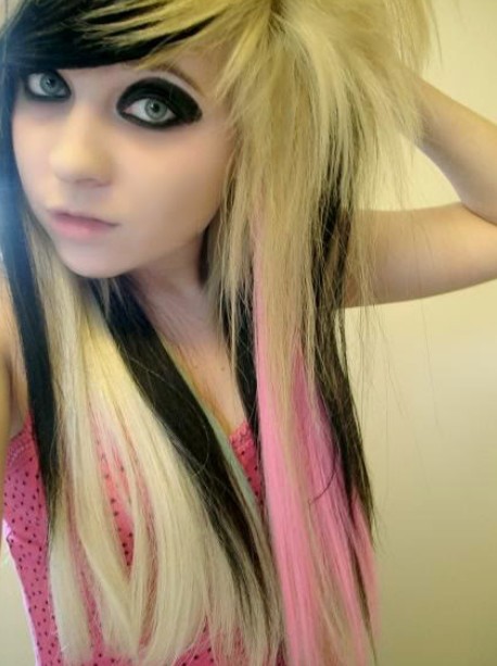 Emo Girls Long Blonde Sleek Hairstyle 2014