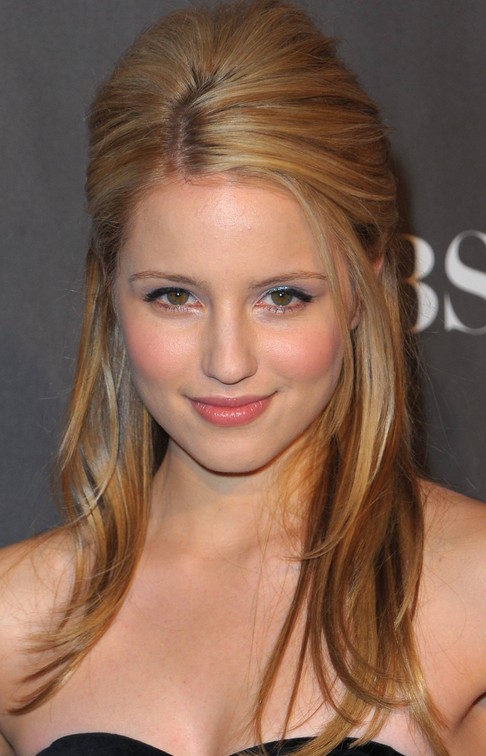 20 Beautiful Half Up Curly Hairstyles Every Lady Should Try Pretty 