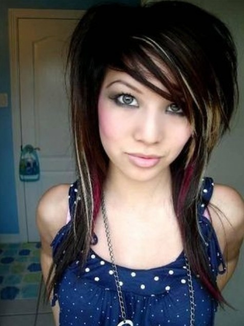 Long Emo Hairstyles for Girls