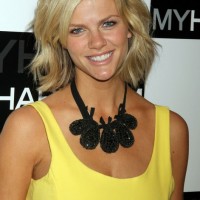 Choppy Layered Bob Hairstyle - Side Parted Medium Wavy Hairstyles from Brooklyn Decker