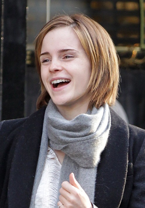 sweet layered short haircut for girls emma watson short sweet layered short haircut for girls emma watson short