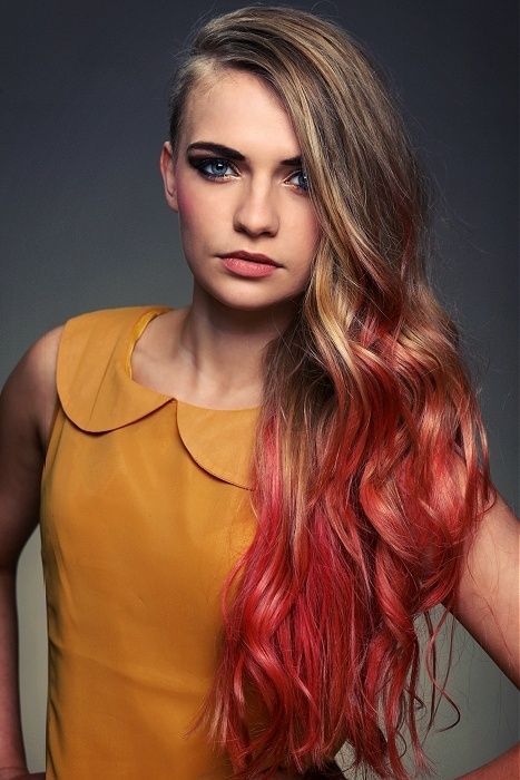 Red Highlighted Long Wavy Hairstyle