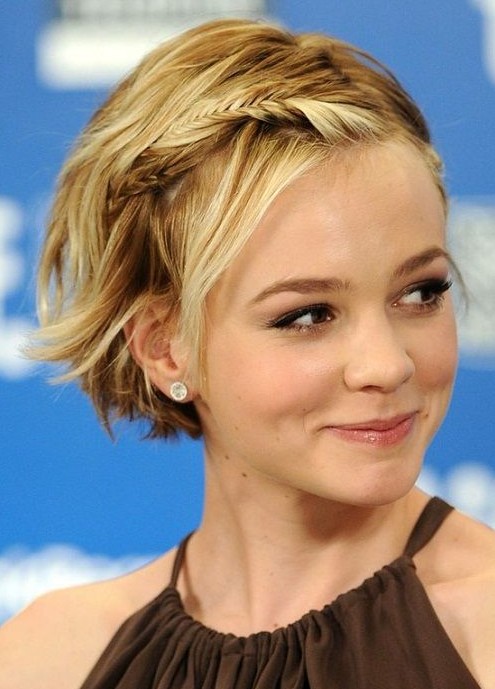 Celebrity Short Hairstyles: Chic Blonde Hair with Braid for Summer