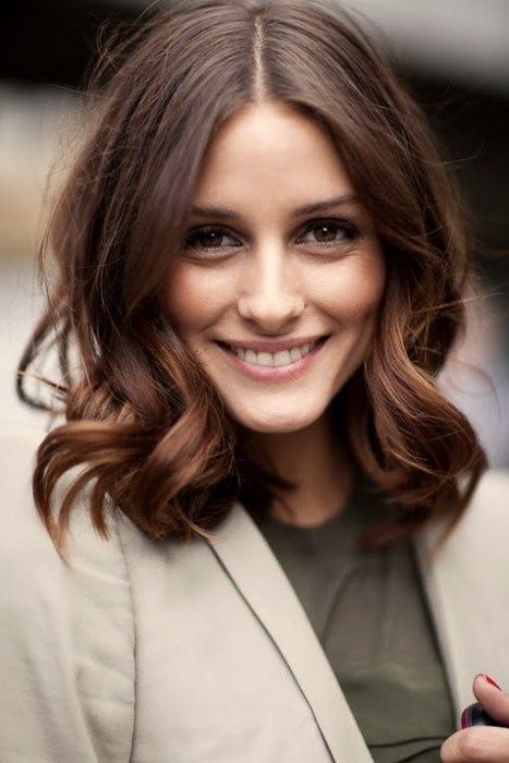 Mid-length Wavy Brunette Hairstyle