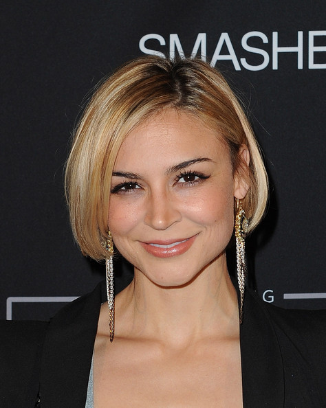 Samaire Armstrong Short Hairstyles: Classic Short Bob with Blunt Under Curled Ends