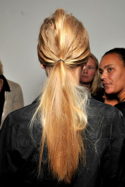 Weekend Hairstyle - The Pulled-apart Ponytail