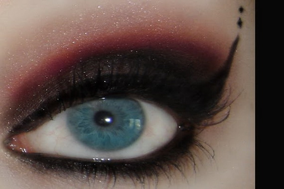 unique gothic eyes makeup