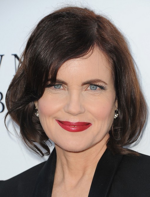2014 Elizabeth McGovern's Short Hairstyles: Women Over 40+ Haircut
