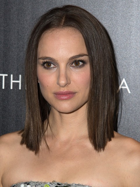 2014 Natalie Portman Medium Hairstyles: Blunt Haircut