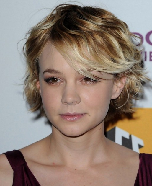   short hairstyles for curly hair with bangs