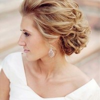 Elegant Wedding Updo Hairstyle