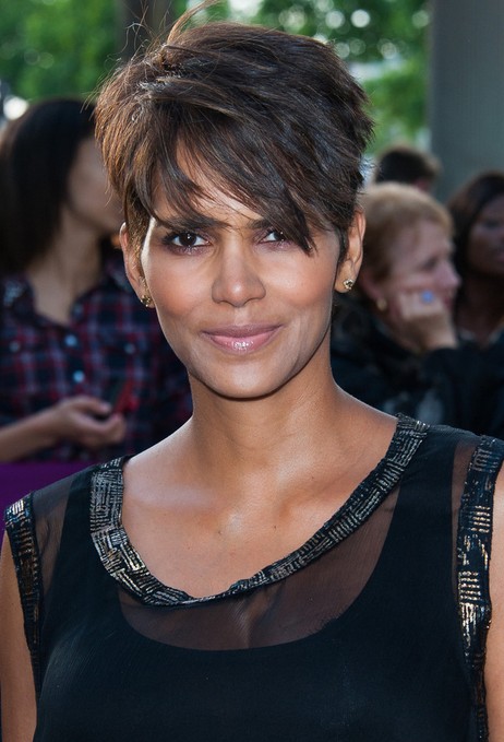 halle berry razor cut