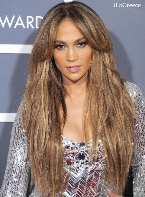Jennifer Lopez Hairstyles: Fantastic Fluffy Straight Haircut with Center-parted Bangs