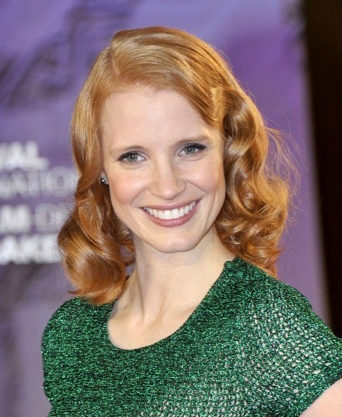 Jessica Chastain Mid-length Hairstyle: Retro Curls