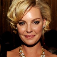 Katherine Heigl voluminous Short Curls