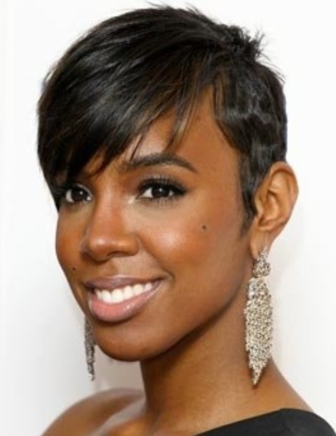 Kelly Rowland Hairstyles: Trendy Pixie Haircut