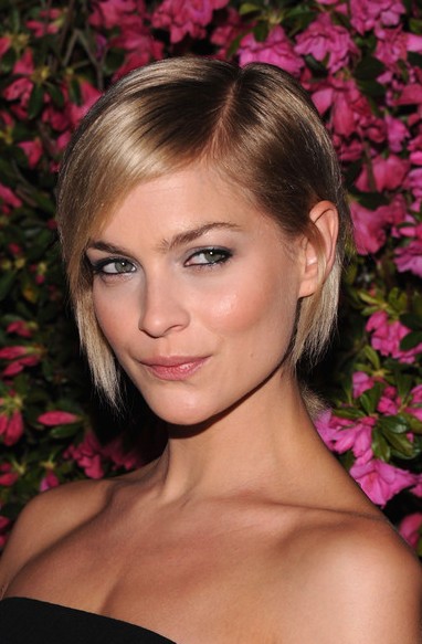 Short Hair Dating: Confidence, Style, and Connection