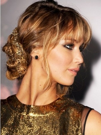 The Messy Twisted Bun Hairstyle for Cocktail Party