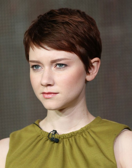 Valorie Curry's Short Hairstyles: Trendy Short Hair Color 2014