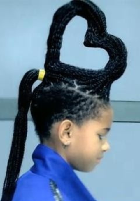 Willow Smith Hairstyles: Fascinating Braided Hairstyle