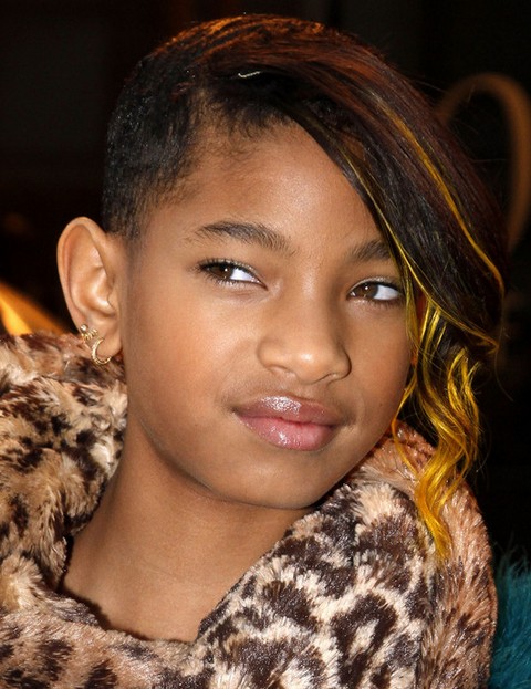 Willow Smith Hairstyles: Short Emo Haircut with Bangs