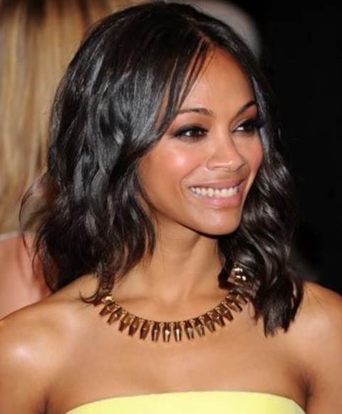 Zoe Saldana Hairstyles: Center-parted Medium Curls for Any Occasion