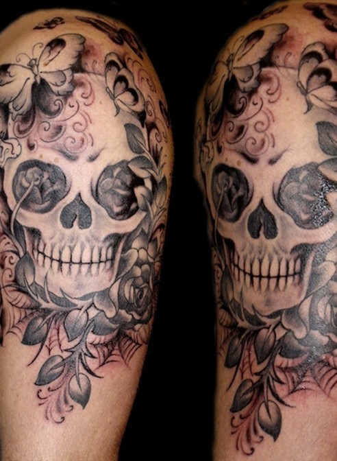 Skull And Roses Tattoo