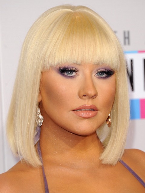 Christina Aguilera Hairstyles: 2014 Adorable Mid-length Bob