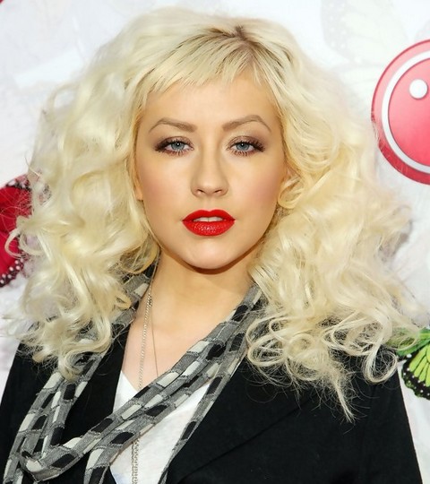 Christina Aguilera Hairstyles: Voluminous Curls