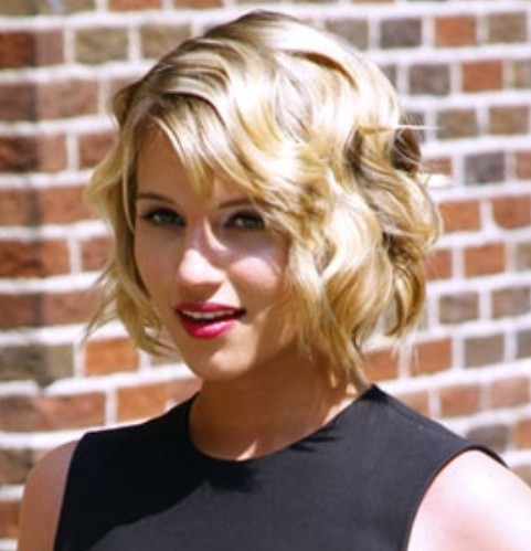 Dianna Agron Hairstyles: Short Waves