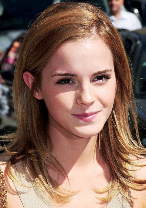 Coiffure longue d'Emma Watson : Cheveux crépus