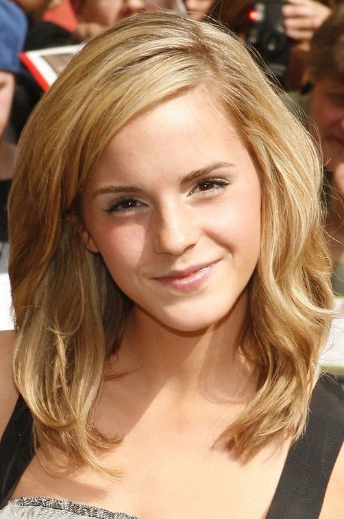 Emma Watson Long Hairstyle: Long Side Part