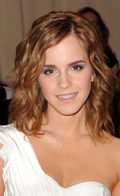 Emma Watson Mittlere Frisur: Honigkuss-Haar