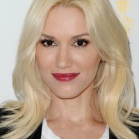 Gwen Stefani Long Hairstyles: 2014 Layered Haircut