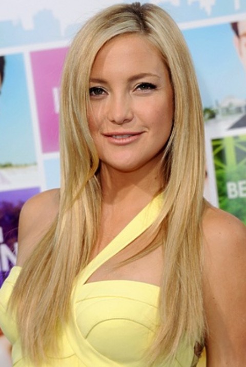 Kate Hudson Hairstyles: Side-parted Straight Haircut