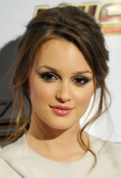 Leighton Meester Hairstyles: Messy Updo