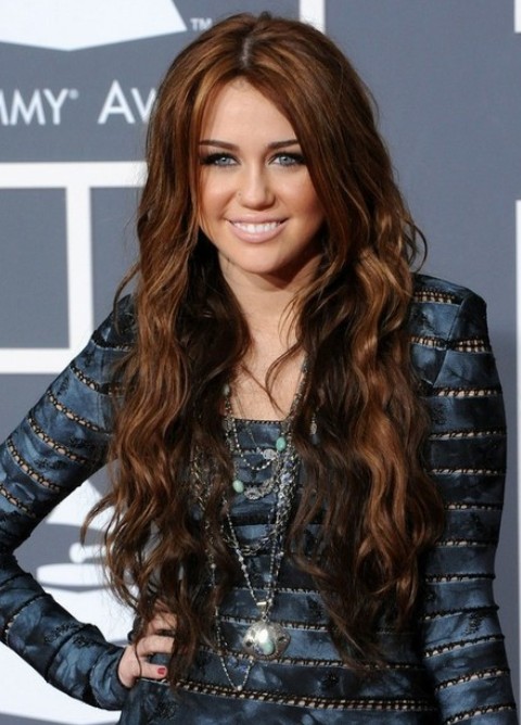 Miley Cyrus Hairstyles: Brunette Long Curls