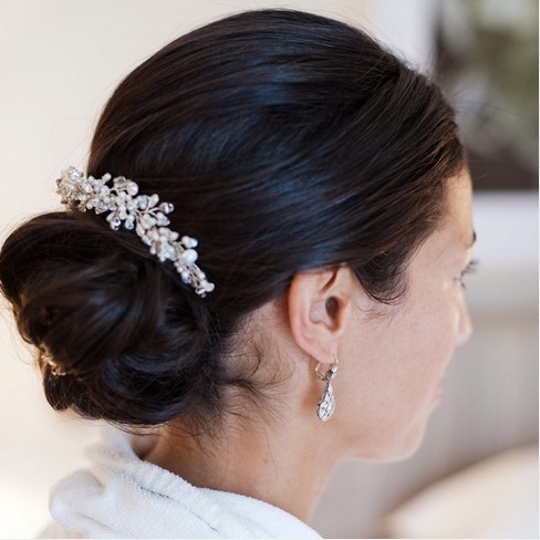 The Fabulous Low updo Hairstyle with a Crystal Pin