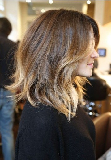 The Fantastic Shoulder Length Hairstyle for Ombre Wavy Hair