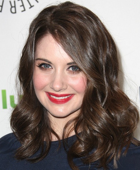 Alison Brie Long Hairstyle: Angular Curls