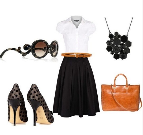Classic black skirt outfit idea for spring summer