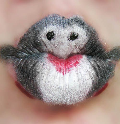Creative Lips Makeup: Penguins Kiss Lips