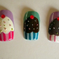 Cupcake Nails with Beads