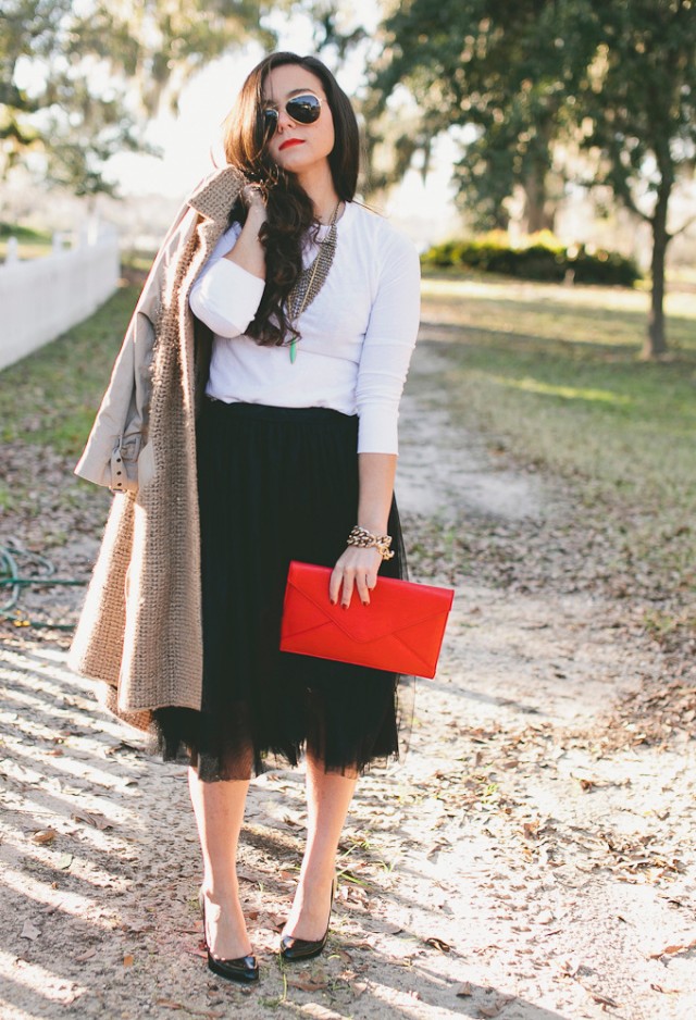How to Wear the Tulle Skirts: Formal and Stylish Look