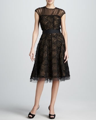 Shop The Golden Globe Style – Tadashi Shaoji black lace evening dress