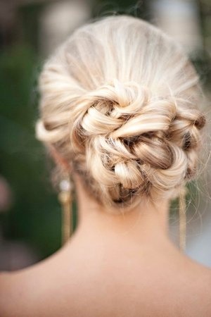Fantastic Knotted Hairstyles Looks
