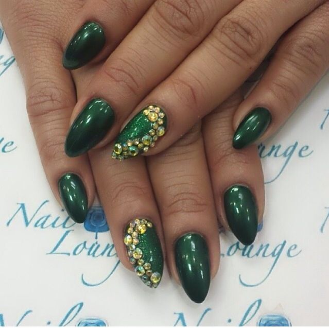 Green Pointy Nails