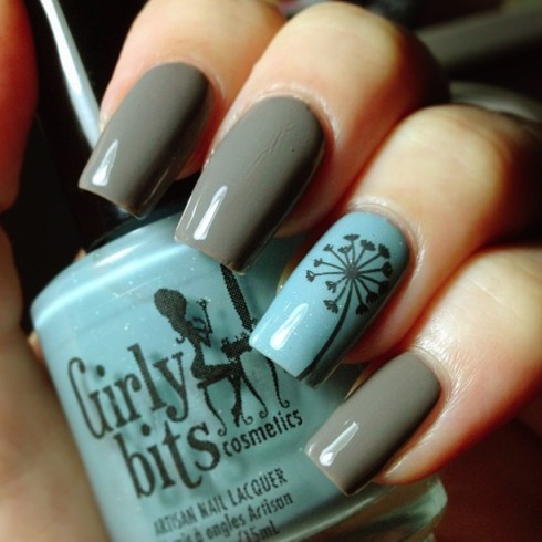 Grey and Blue Nails